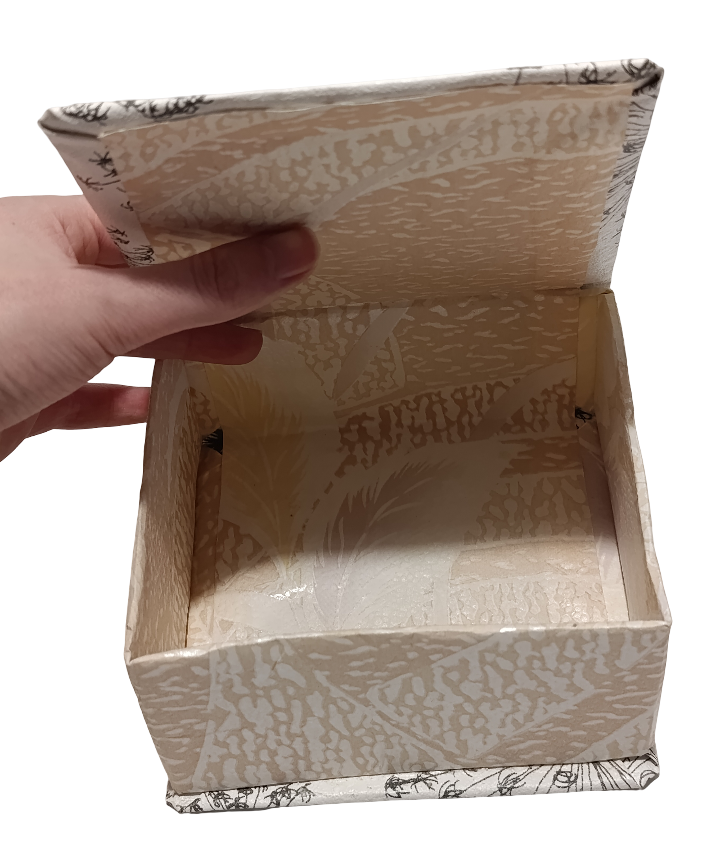 Ivi Rüütalu käsitöökinkekarp - Image 3