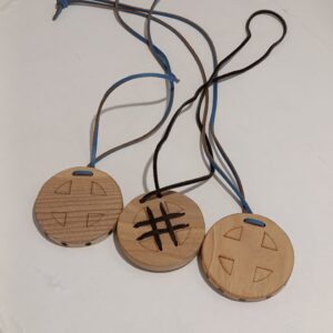 Puidust medaljon